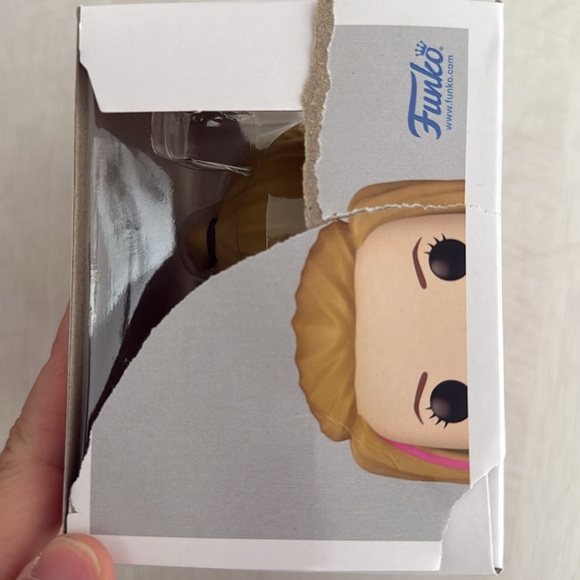 Funko Pop Rocks Avril Lavigne Vinyl Figure - Picture 4 of 4